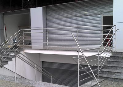 Porta de Enrolar Automática Comercial