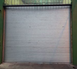 Porta de Enrolar Automática Comercial